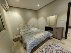 Eco Inn: Sherook66B2 1 BR Apartment With Garden